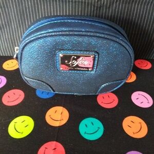 Sofia Vergara wristlet